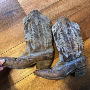 Laredo Womans 6.5 cowboy boots snip toe
